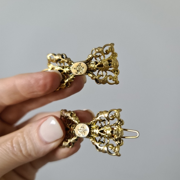 Alannah Hill Accessories - Alannah Hill Gold Metal Hair Bow Clip Accessories